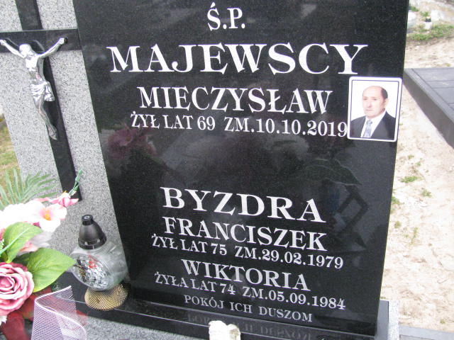 Mieczysław Majewski 1950 Jasieniec - Grobonet - Wyszukiwarka osób pochowanych